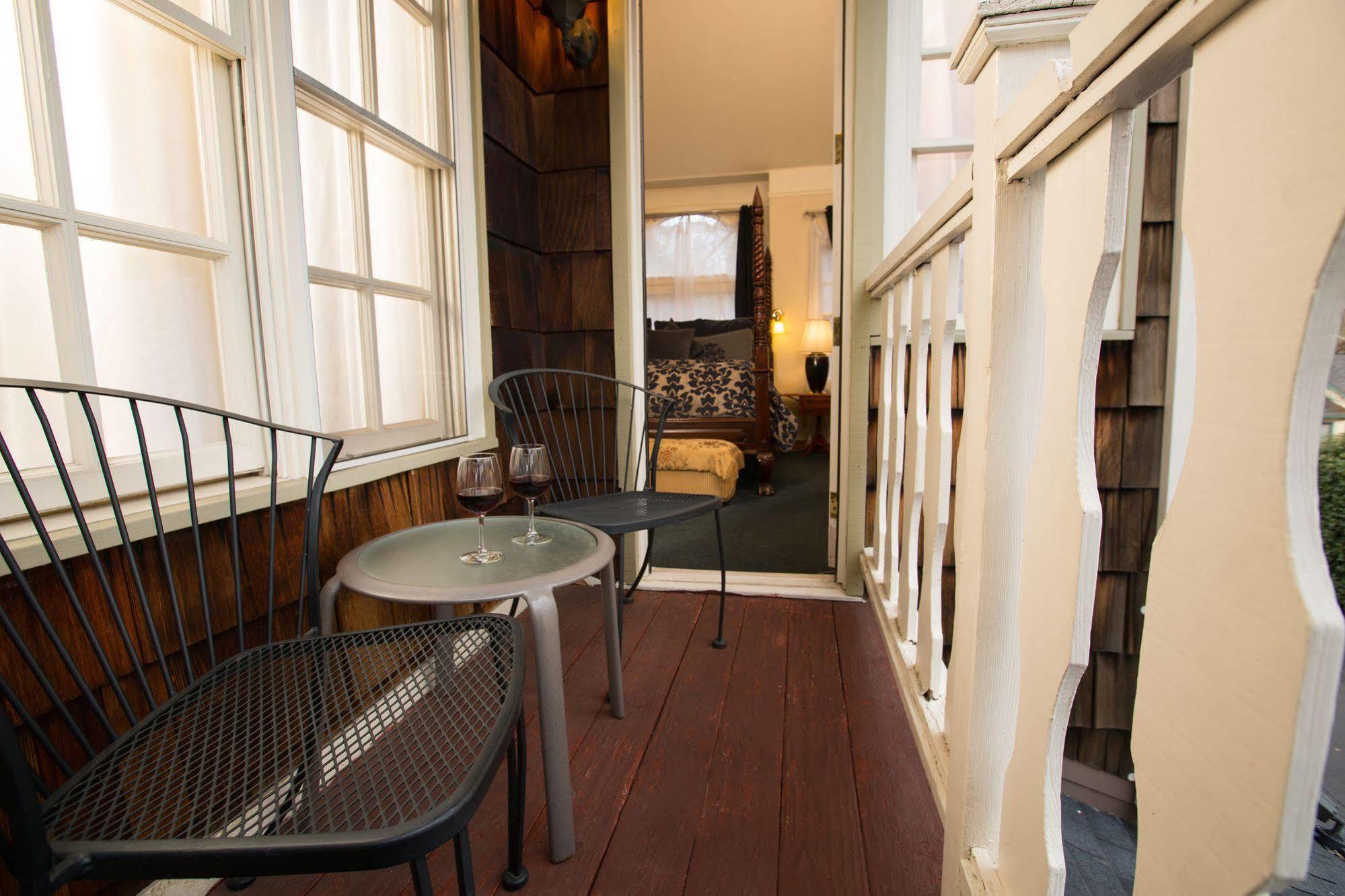 The Victoria Inn Murphys Exteriör bild